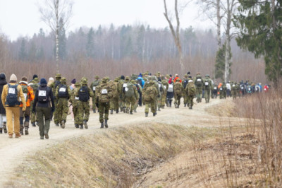 Scoutspataljon tähistas taasasutamist traditsioonilise Scoutsrännakuga – Kaitsevägi