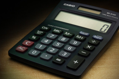 Reformierakonna juhitud valitsus on viinud Eesti Euroopa sügavamasse majanduslangusesse ja inflatsiooni