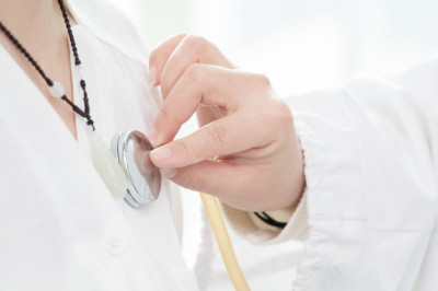 Viiel Massachusettsi haigla rasedus- ja sünnitusosakonna korrusel töötavad õde diagnoositi ajukasvaja