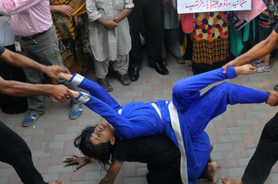 Rahvaalgatus: Pihlakodus toimus räige inimõiguste rikkumine ning riigipoolne selle õigustamine