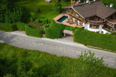 Vene oligarhid hiilivad mööda EL-i sanktsioonidest ja tunnevad end Kitzbühelis mugavalt