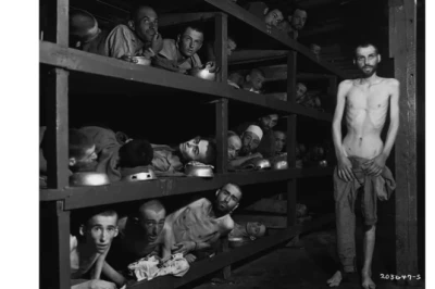 ÜRO tähistab holokausti mälestuspäeva holokausti ümberdefineerimisega, võrreldes iisraellasi natsidega