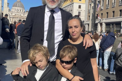 Paavsti matused: Julian Assange'i märgati Vatikani lähedal