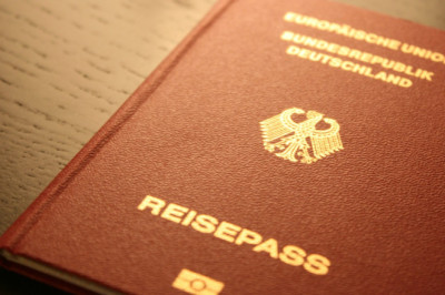 Aktivist, kes nimetas sakslasi prügiks, sai Saksa kodakondsuse